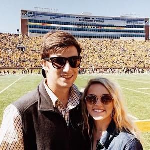 Meet your Posher, Cj